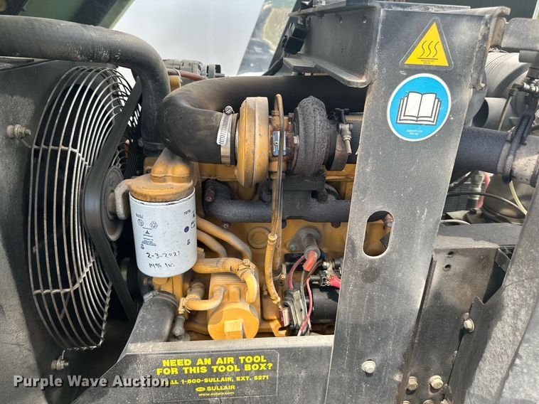 image for item DS2190 Sullair 185  air compressor