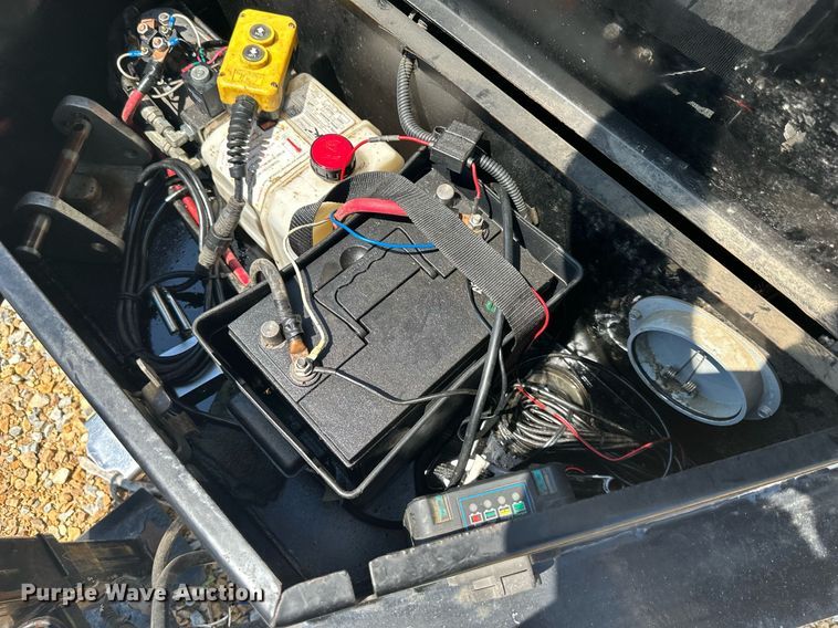 image for item DS2194 2018 Lamar  dump trailer