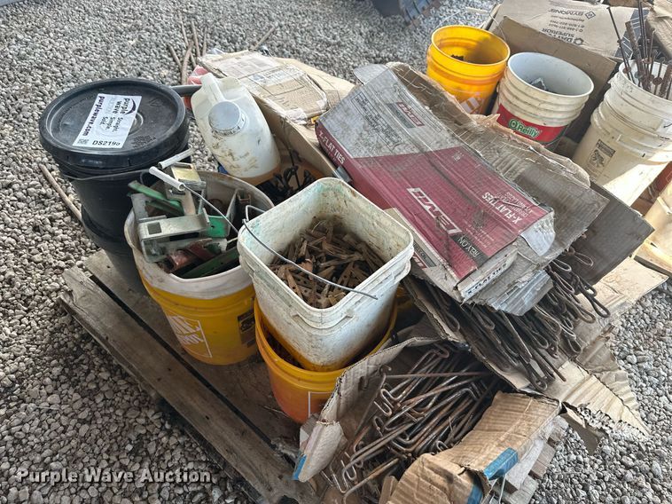 image for item DS2195 (24) 5'L x 2'H concrete forms