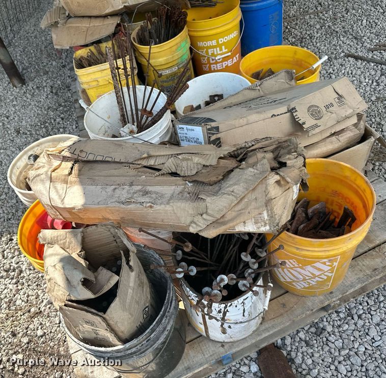 image for item DS2195 (24) 5'L x 2'H concrete forms