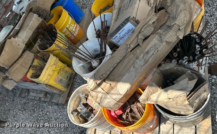 image for item DS2195 (24) 5'L x 2'H concrete forms