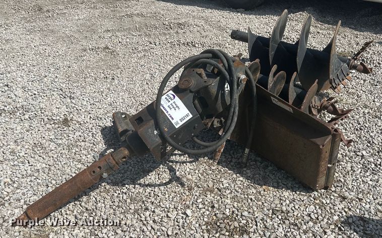 image for item DS2197 Bobcat  skid steer auger