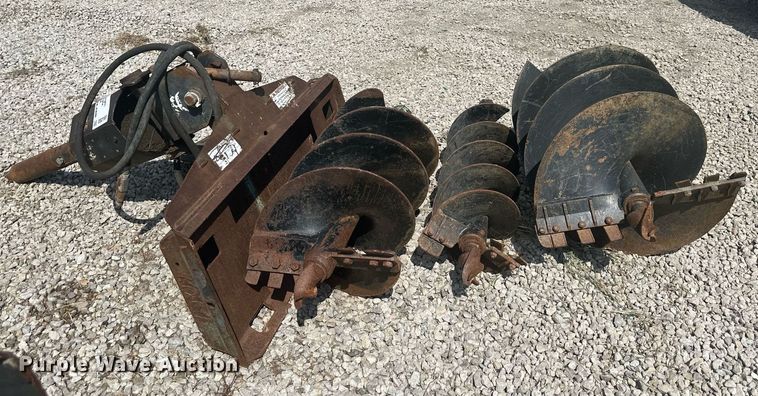 image for item DS2197 Bobcat  skid steer auger