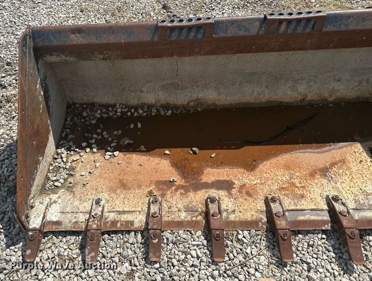 image for item DS2200 Bobcat  74"W skid steer bucket