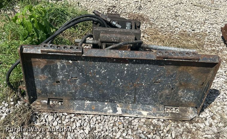 image for item DS2201 Bobcat  skid steer breaker