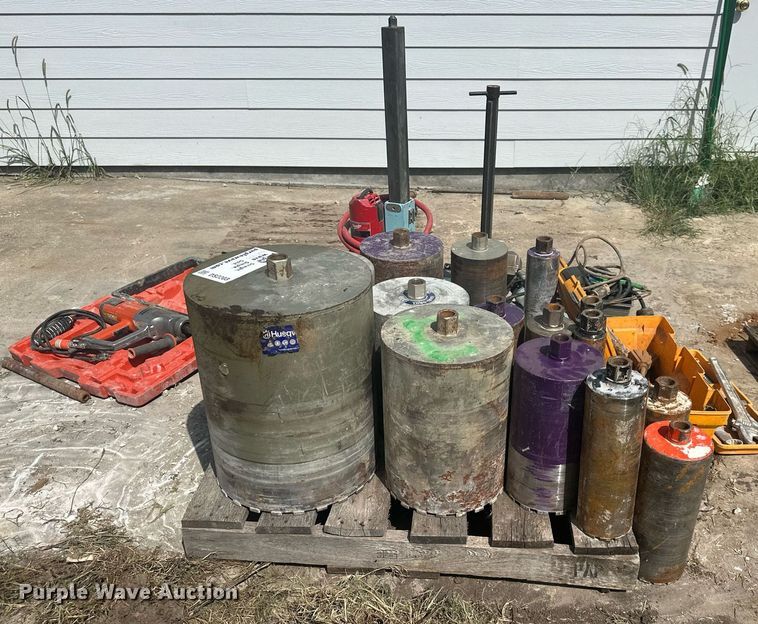 image for item DS2203 (2) core drills