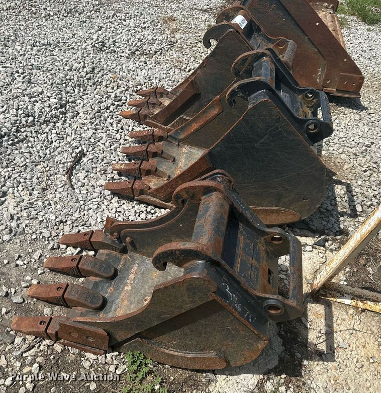 image for item DS2204 (3) Bobcat excavator buckets