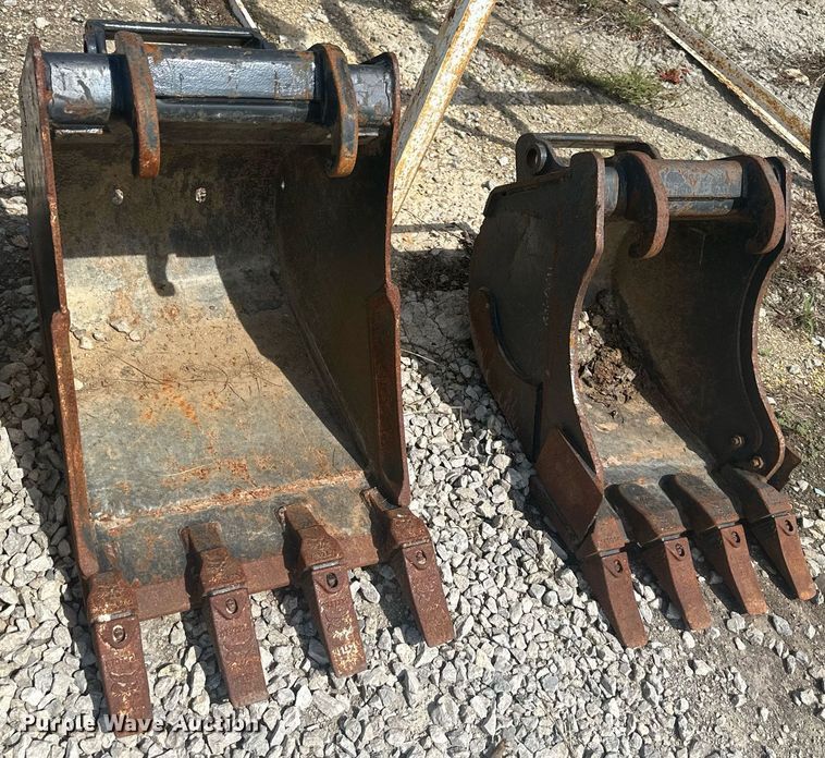 image for item DS2204 (3) Bobcat excavator buckets