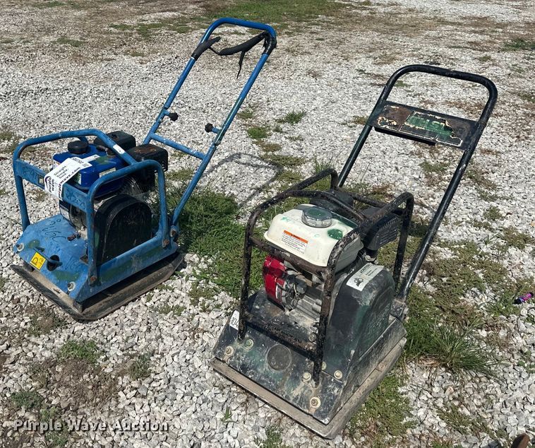 (2) plate compactors in Lawrence, KS | Item DS2205 sold | Purple Wave