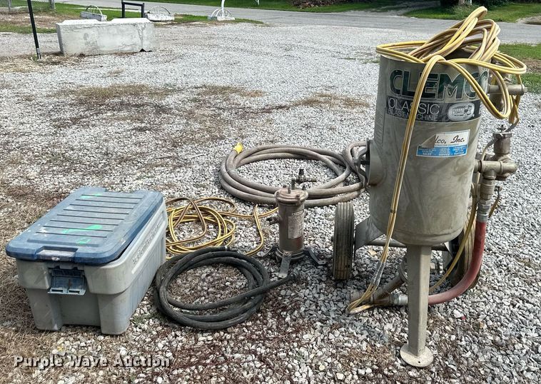 image for item DS2206 Clemco  sandblaster