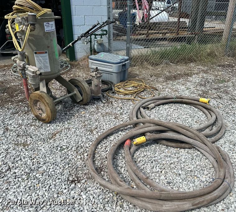 image for item DS2206 Clemco  sandblaster