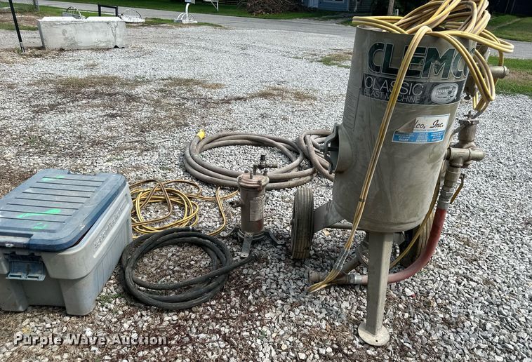 image for item DS2206 Clemco  sandblaster