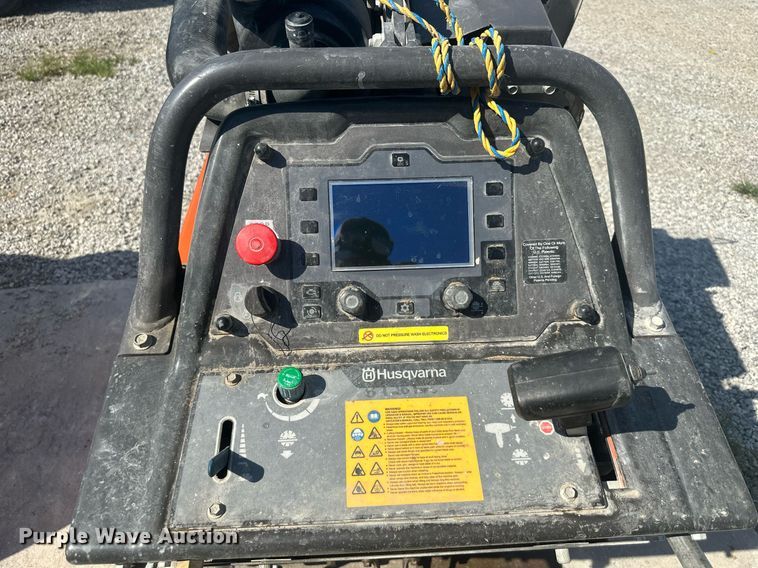 image for item DS2210 Husqvarna FS5000D  concrete saw