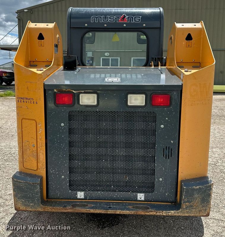 image for item DS2221 Mustang 2100RT  tracked skid steer loader