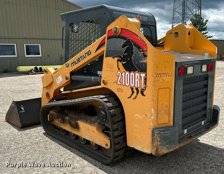 image for item DS2221 Mustang 2100RT  tracked skid steer loader