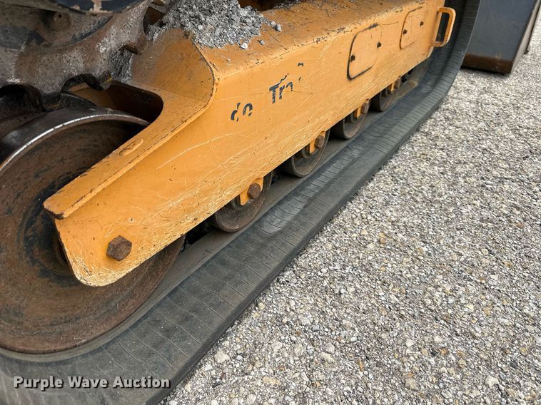 image for item DS2221 Mustang 2100RT  tracked skid steer loader