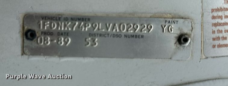 image for item DS2222 1990 Ford F700  dump truck