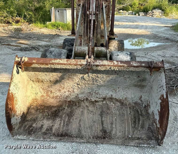 image for item DS2235 Dynamic Industries 200  wheel loader