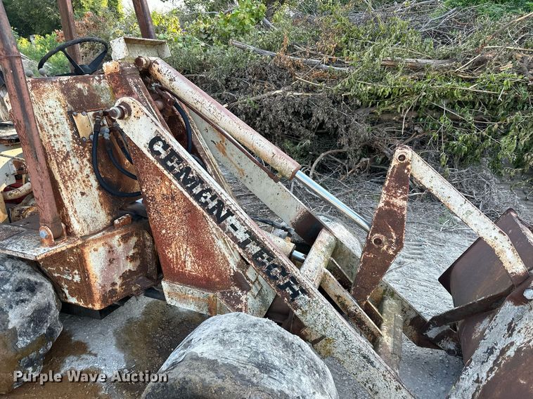 image for item DS2235 Dynamic Industries 200  wheel loader
