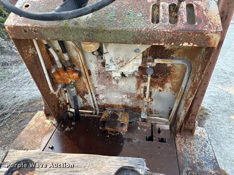 image for item DS2235 Dynamic Industries 200  wheel loader