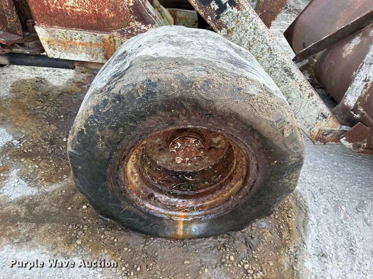 image for item DS2235 Dynamic Industries 200  wheel loader