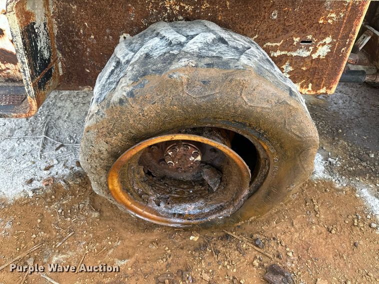 image for item DS2235 Dynamic Industries 200  wheel loader