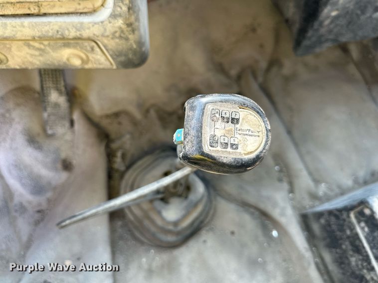 image for item DS2237 1997 Ford LT8000  volumetric ready mix truck