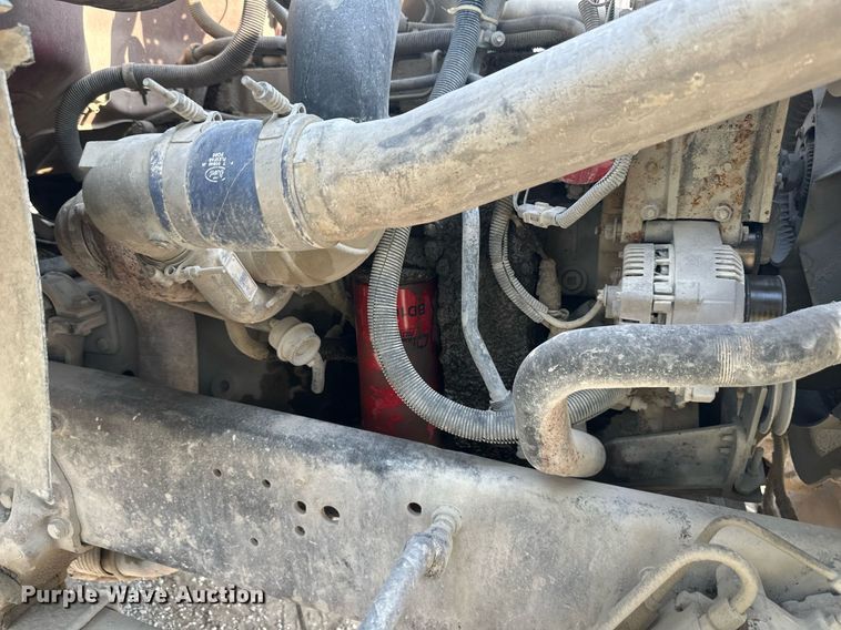 image for item DS2237 1997 Ford LT8000  volumetric ready mix truck