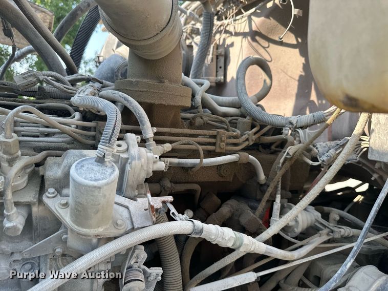 image for item DS2237 1997 Ford LT8000  volumetric ready mix truck