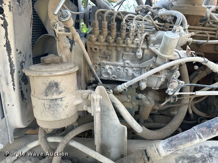 image for item DS2237 1997 Ford LT8000  volumetric ready mix truck