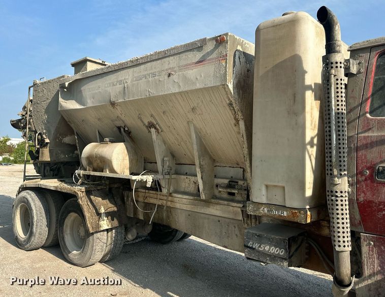 image for item DS2237 1997 Ford LT8000  volumetric ready mix truck