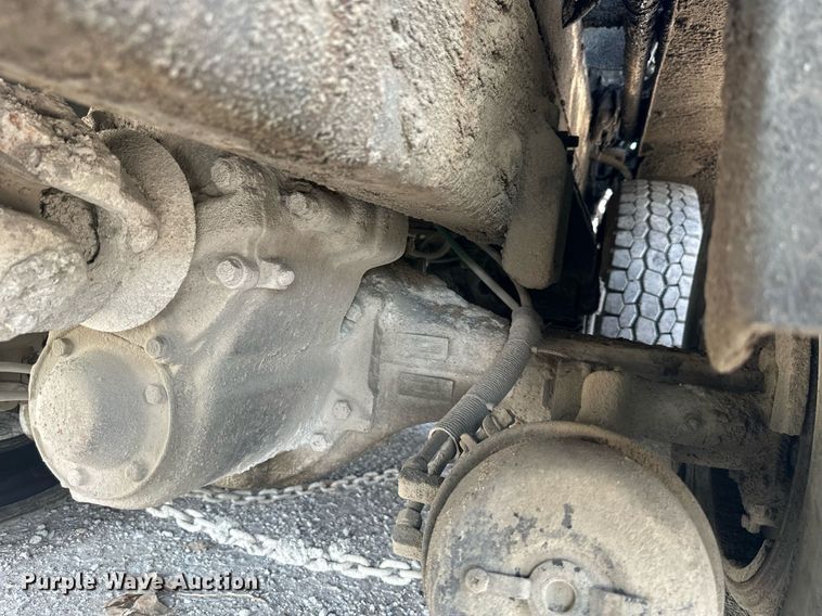 image for item DS2237 1997 Ford LT8000  volumetric ready mix truck