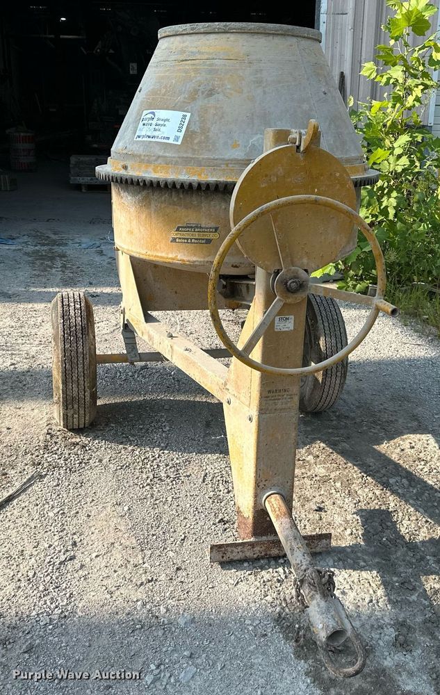 image for item DS2238 Stow CM9  concrete mixer