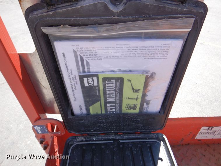 image for item DS5633 2006 Skyjack  SJIII 4632  scissor lift