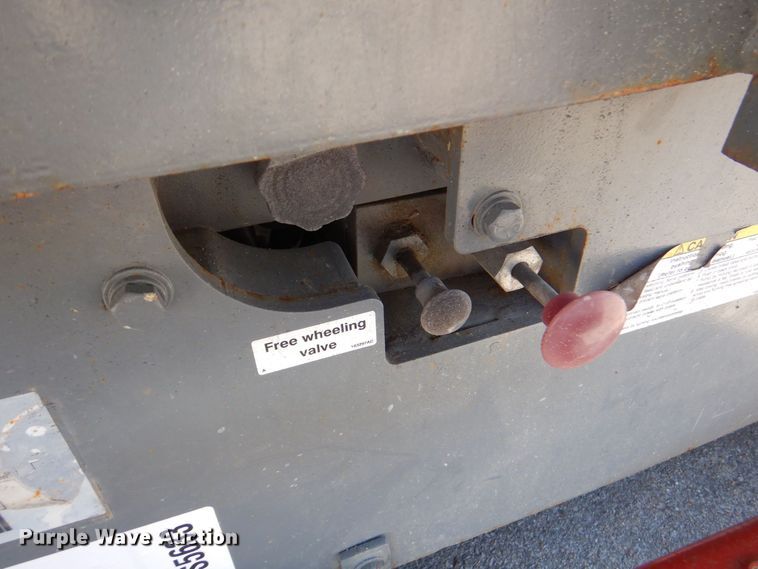 image for item DS5633 2006 Skyjack  SJIII 4632  scissor lift