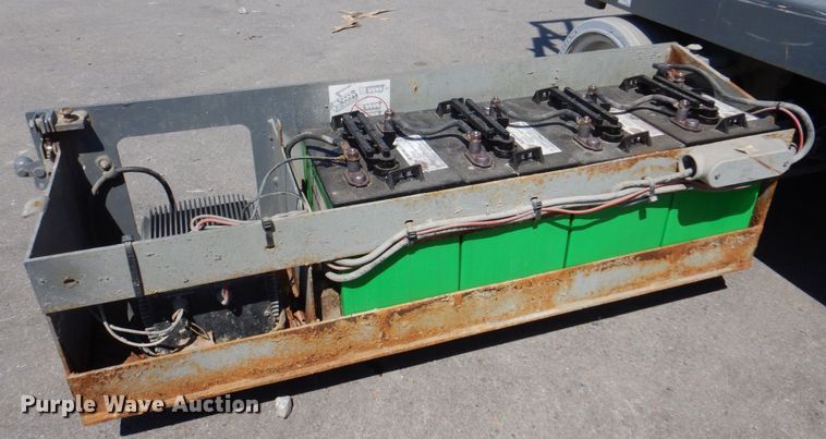 image for item DS5633 2006 Skyjack  SJIII 4632  scissor lift