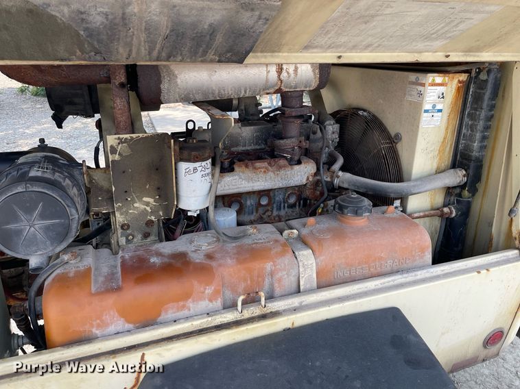 image for item HN9953 2003 Ingersoll Rand 185  air compressor