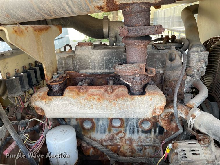 image for item HN9953 2003 Ingersoll Rand 185  air compressor