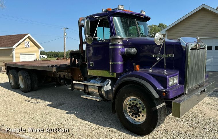 image for item HN9961 1997 Western Star 4864F  winch truck