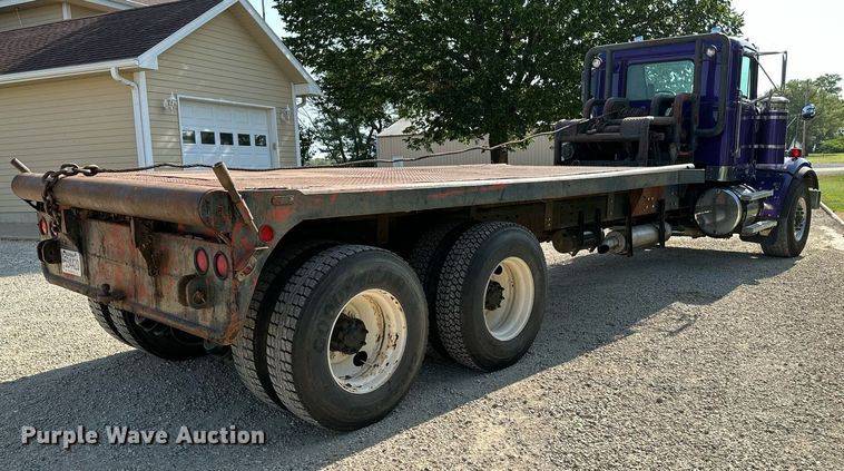 image for item HN9961 1997 Western Star 4864F  winch truck