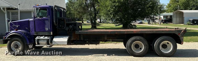 image for item HN9961 1997 Western Star 4864F  winch truck