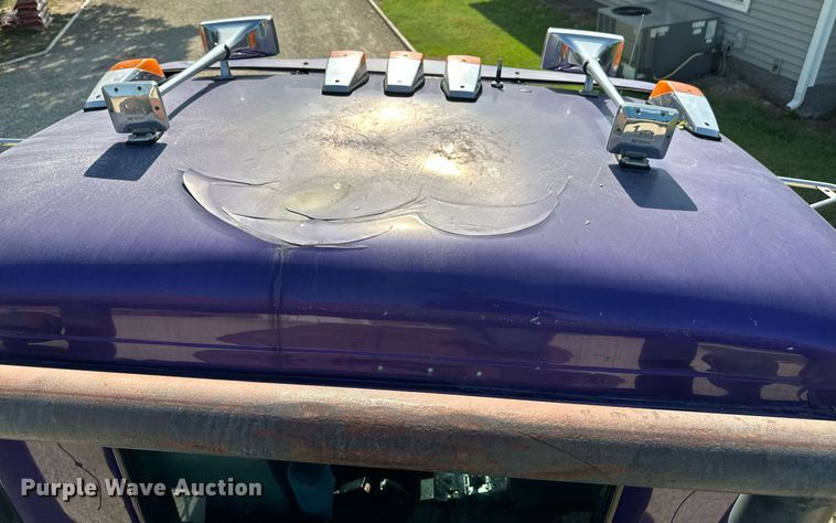 image for item HN9961 1997 Western Star 4864F  winch truck