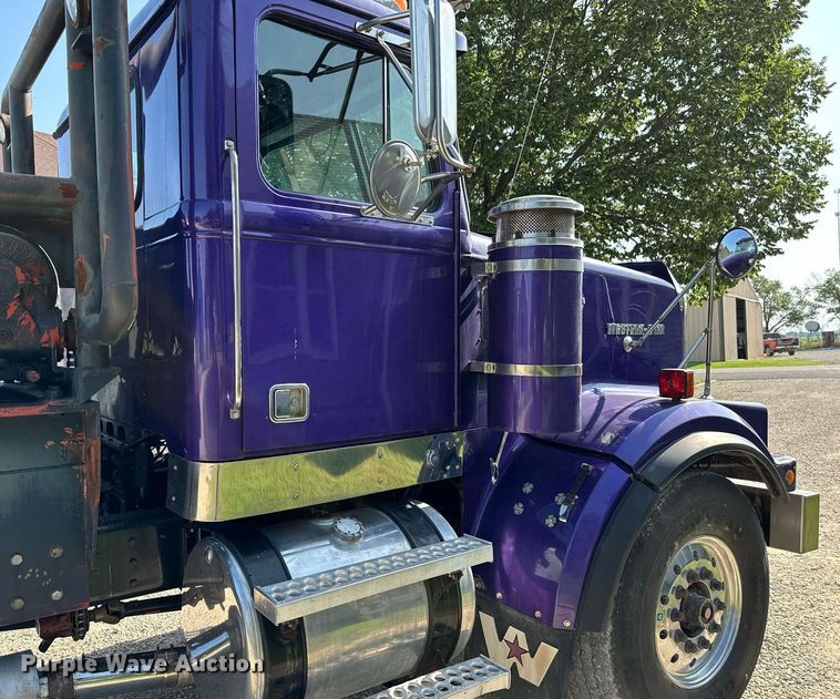 image for item HN9961 1997 Western Star 4864F  winch truck