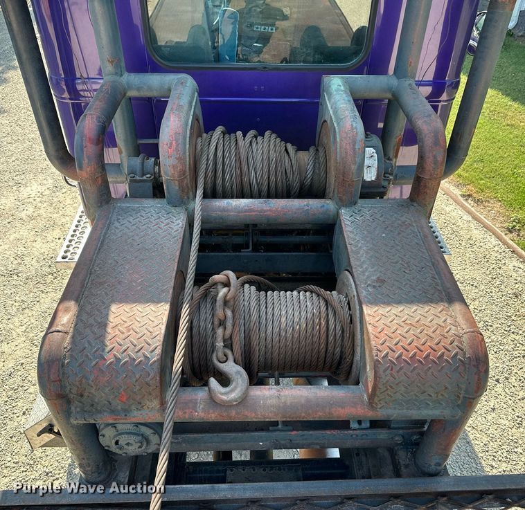 image for item HN9961 1997 Western Star 4864F  winch truck