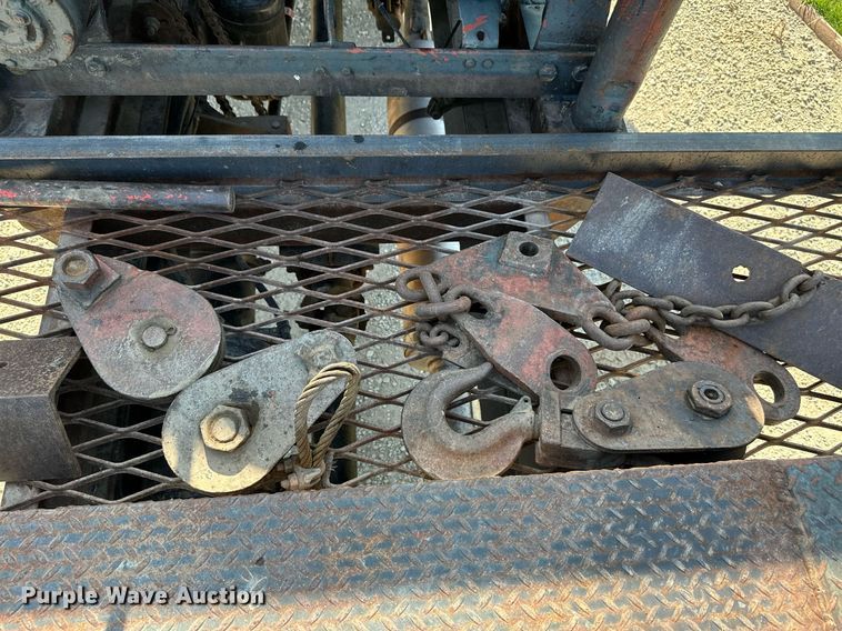 image for item HN9961 1997 Western Star 4864F  winch truck