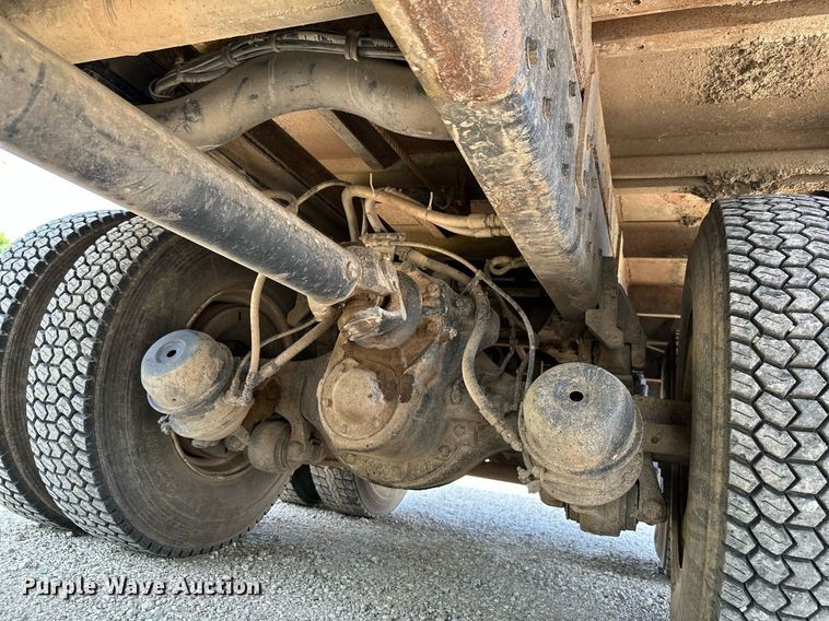 image for item HN9961 1997 Western Star 4864F  winch truck