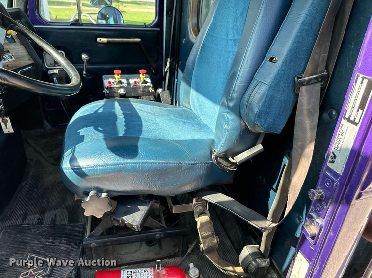 image for item HN9961 1997 Western Star 4864F  winch truck