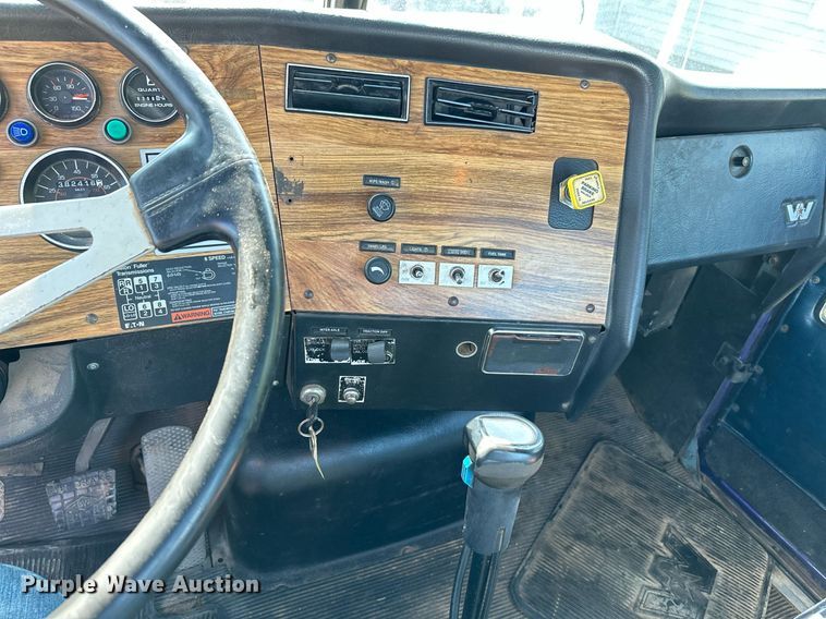 image for item HN9961 1997 Western Star 4864F  winch truck