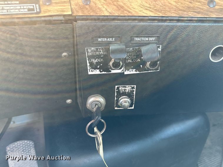 image for item HN9961 1997 Western Star 4864F  winch truck