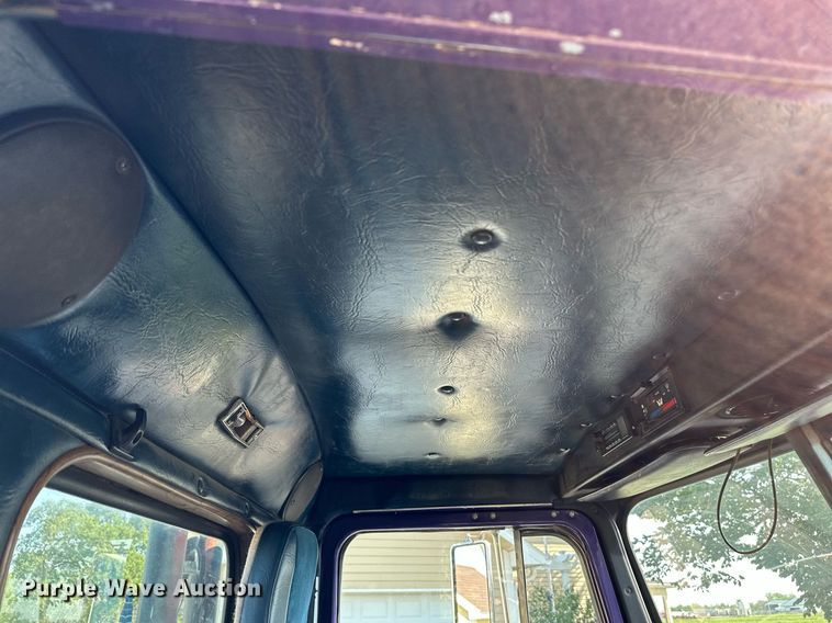 image for item HN9961 1997 Western Star 4864F  winch truck